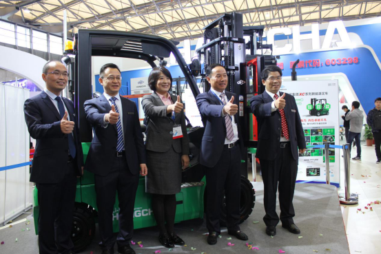 跨界襲來，這廂有“鋰”—杭叉集團XC系列新能源叉車重磅發(fā)布